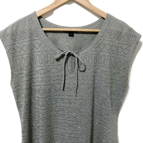 BANANA REPUBLIC | Gray Beaded Sleeveless Tee Sz M - Picture 4 of 13